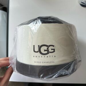 Ugg wired earmuffs